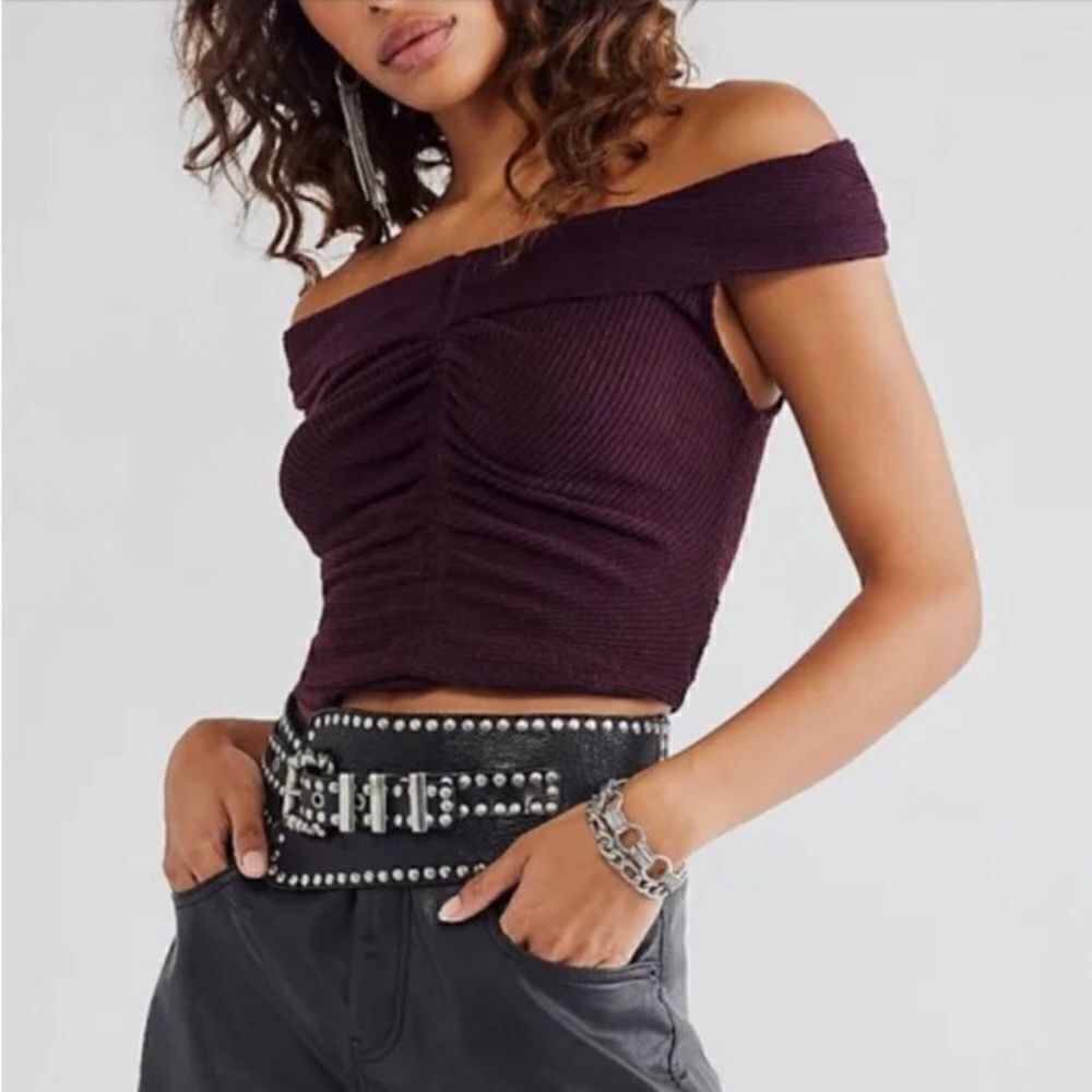 Free People Maroon Off Shoulder This Cutie Top in Black Raisin Size L NWT